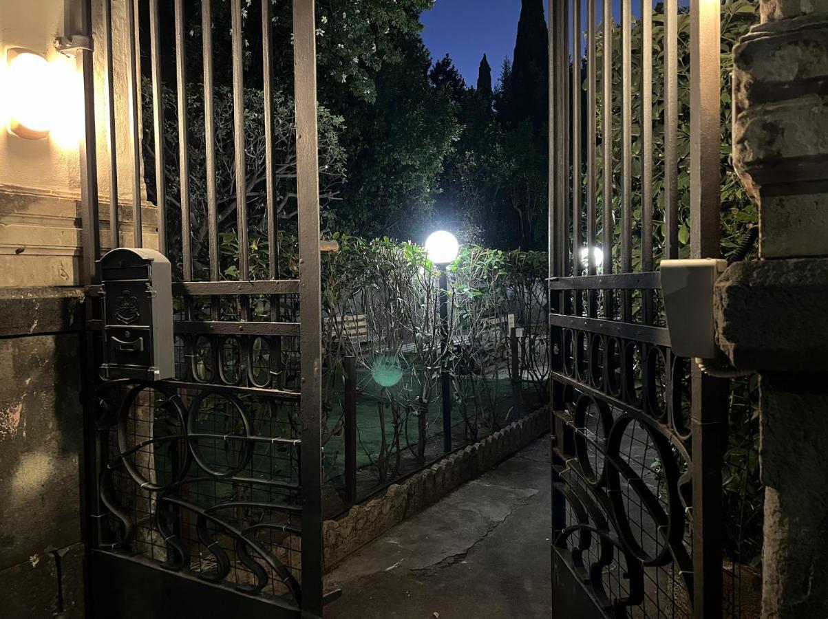 Bed and Breakfast Il Giardino E Gli Affreschi Catania Exterior foto